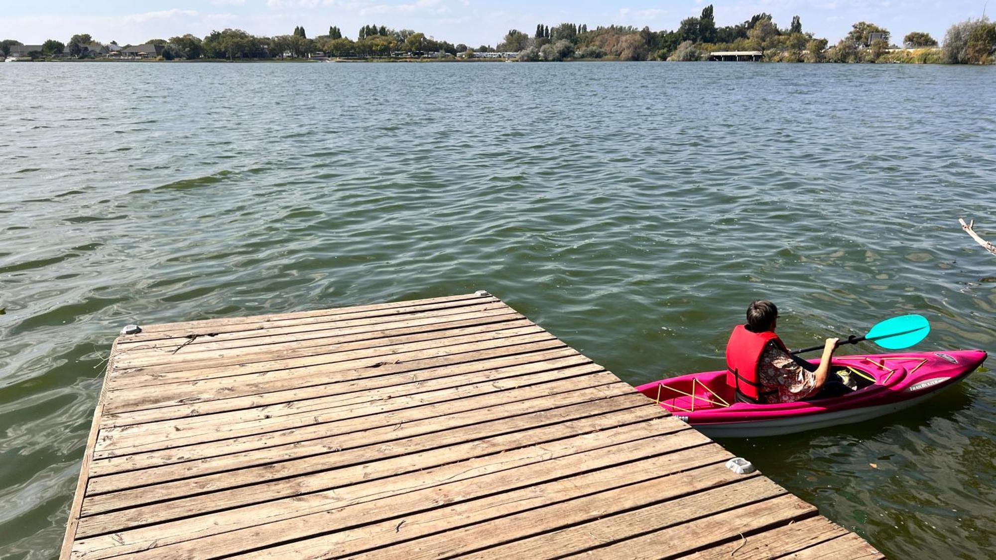 Lakeshore Inn Water Front Moses Lake Extérieur photo
